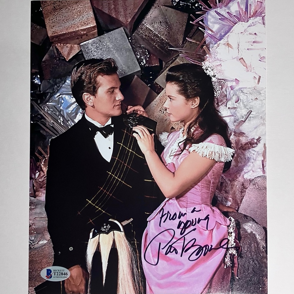 PAT BOONE AUTOGRAPH / “Journey To The Center Of The Earth” 8x10 Photo / Beckett